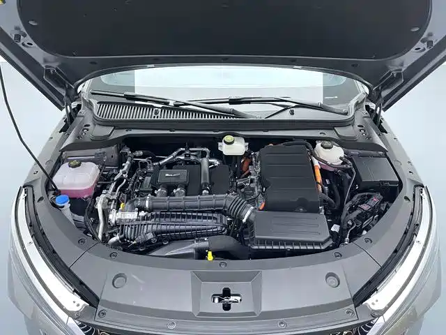BYD Qin L — миниатюра 17