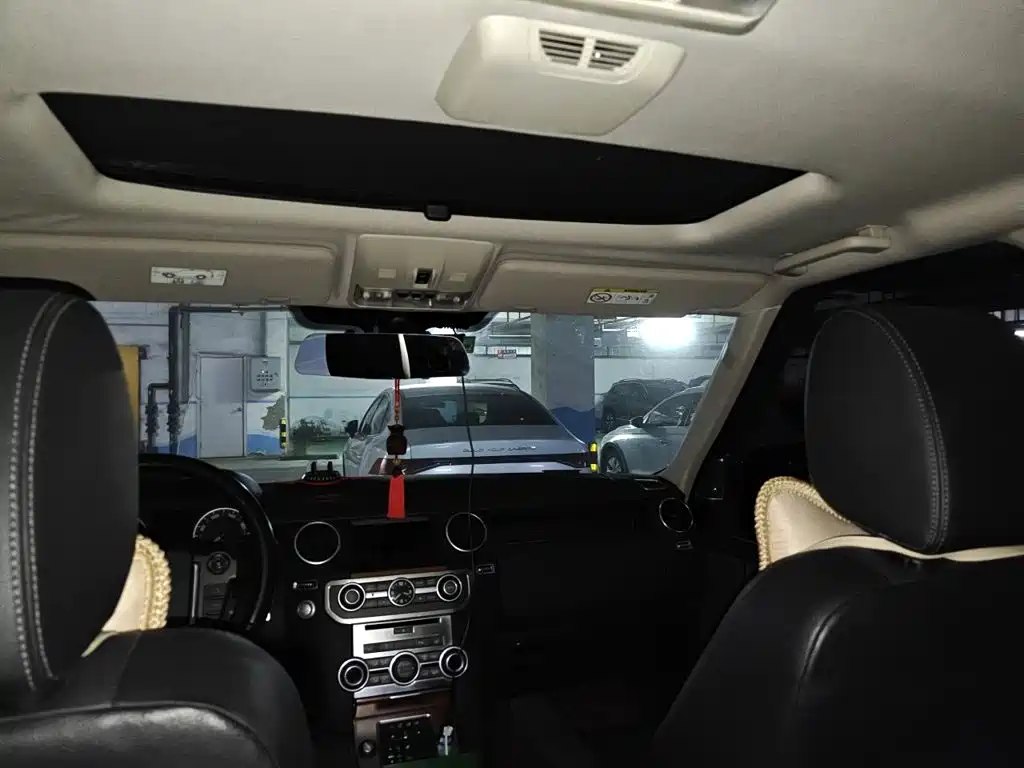 Land Rover Discovery — миниатюра 9