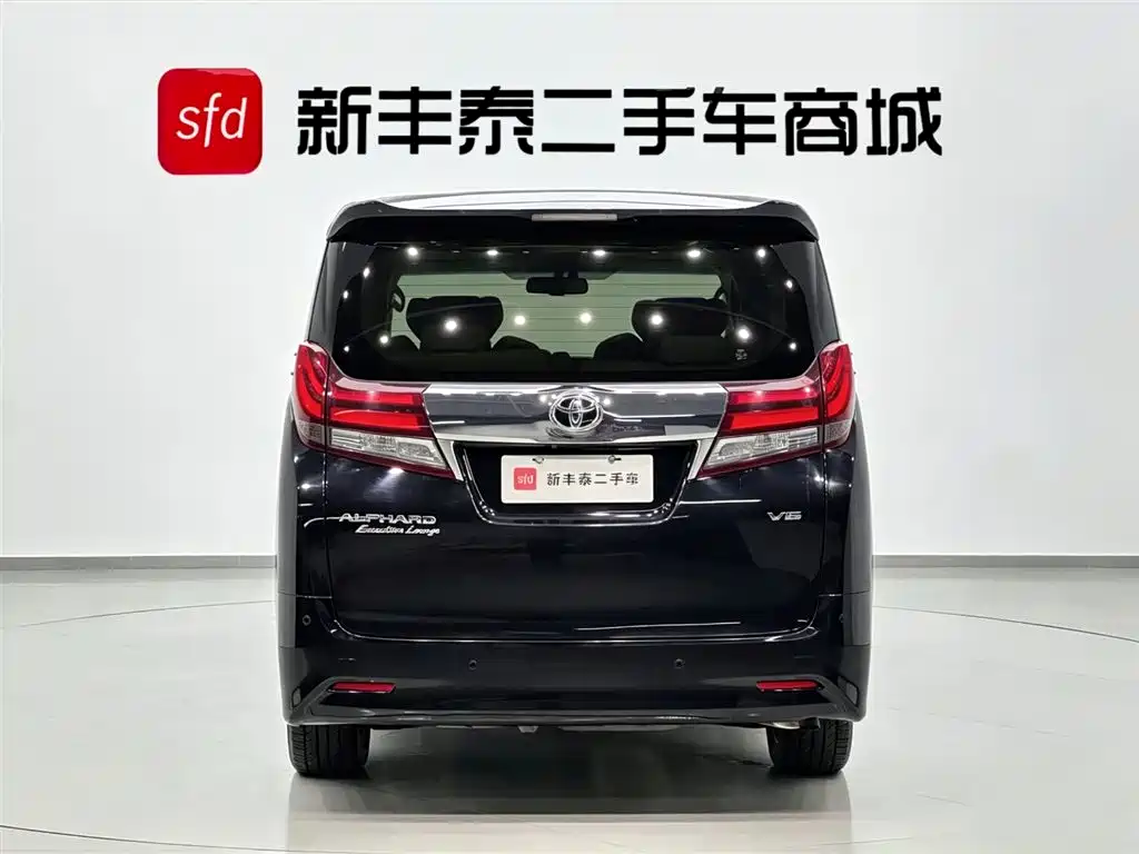 Toyota Alphard 2018 3.5L Luxury