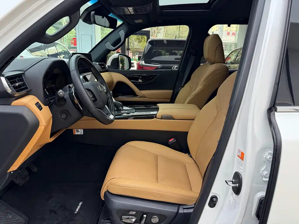 Lexus LX — миниатюра 4