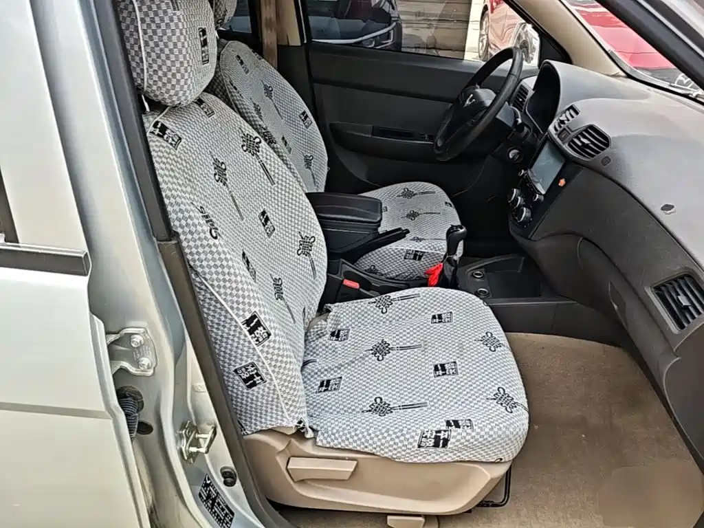 Wuling Hongguang — миниатюра 25