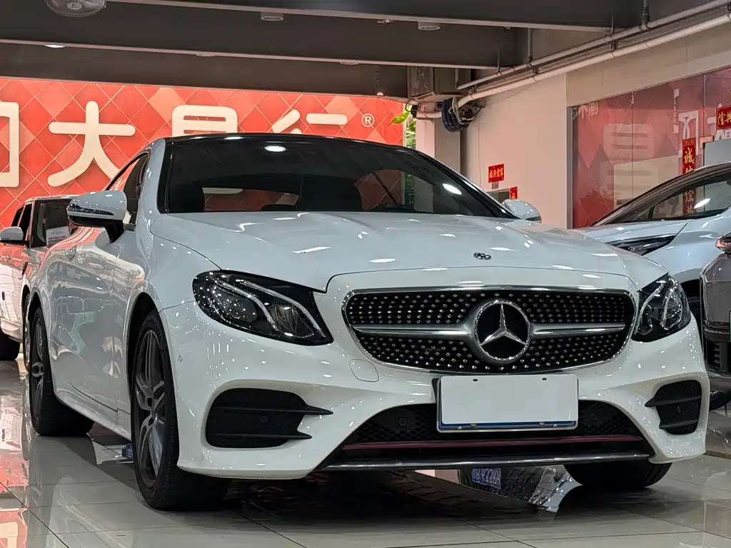 Mercedes-Benz E-Class (Import) — миниатюра 3