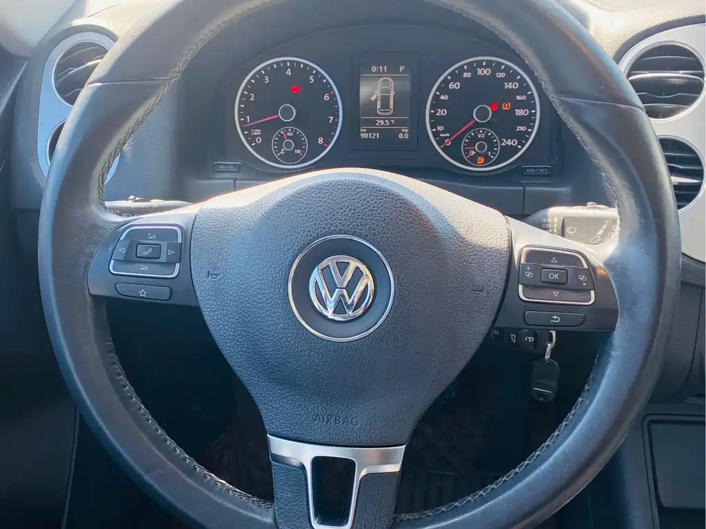 Volkswagen Tiguan — миниатюра 15