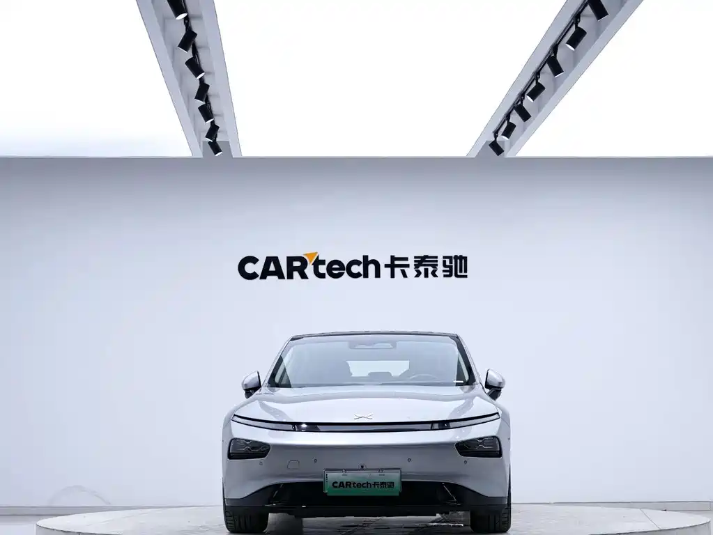 XPeng P7 — миниатюра 6