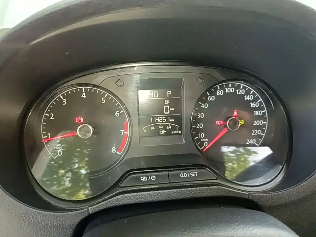 Volkswagen Polo — миниатюра 12