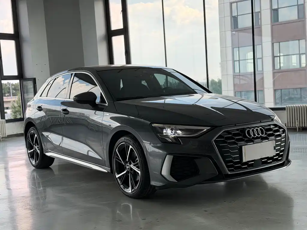 Audi A3 2023 Sportback 35 TFSI Fashion Sport