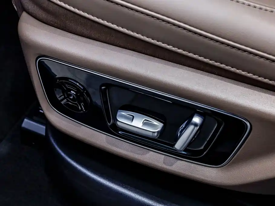 Li Auto Li L7 — миниатюра 27