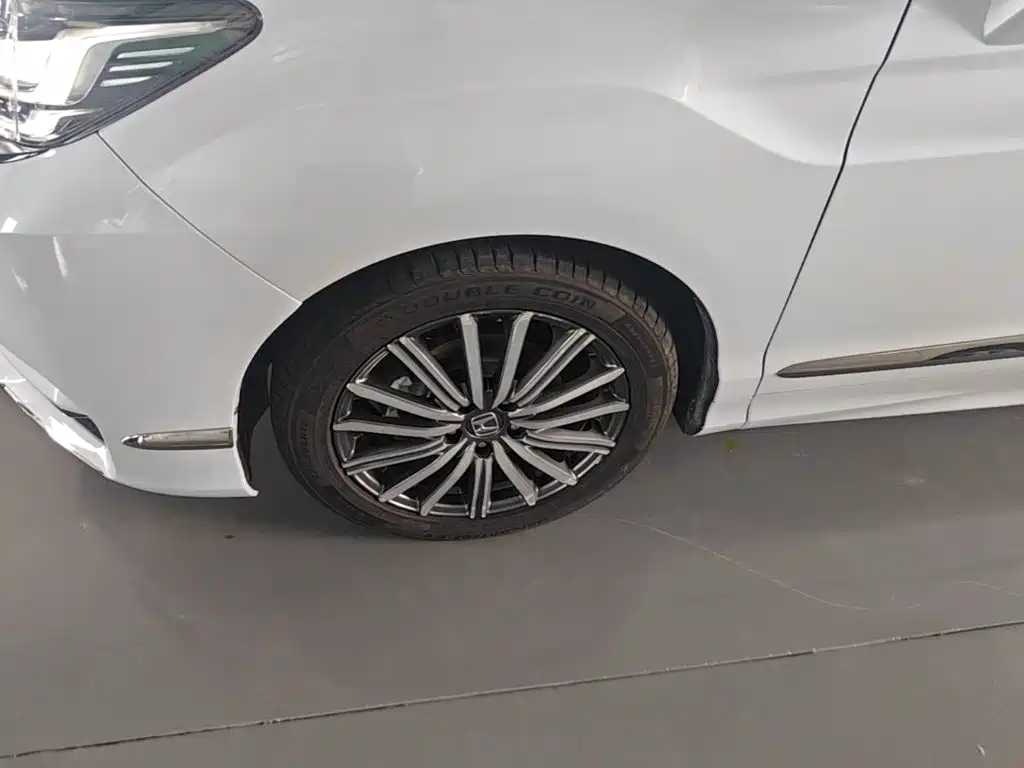 Honda Elysion — миниатюра 23