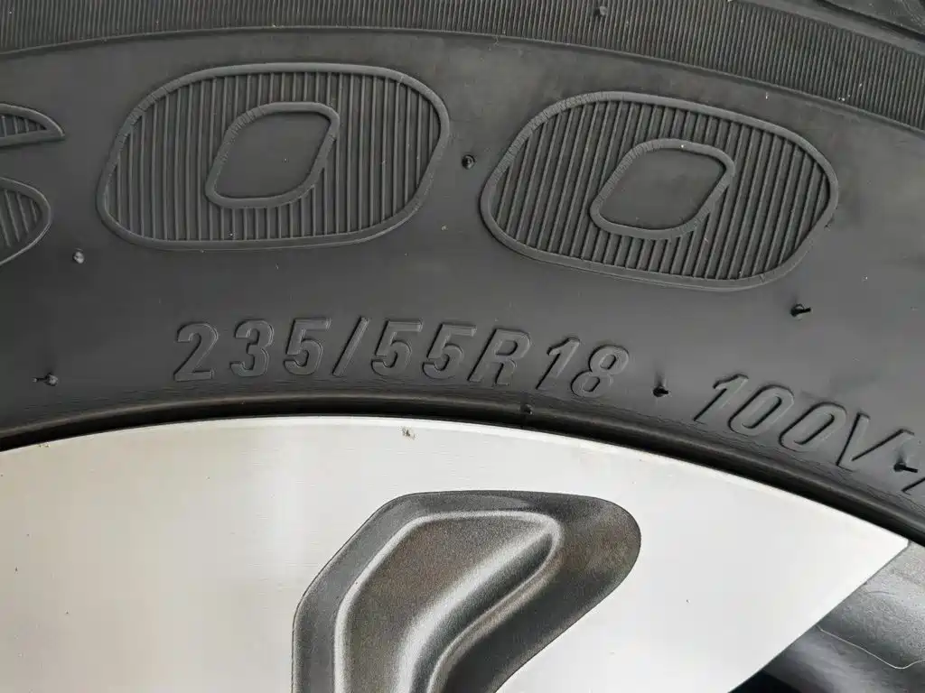 Luxgen Big 7 SUV — миниатюра 24