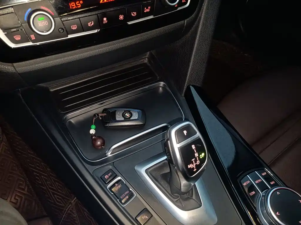 BMW 3 Series — миниатюра 9