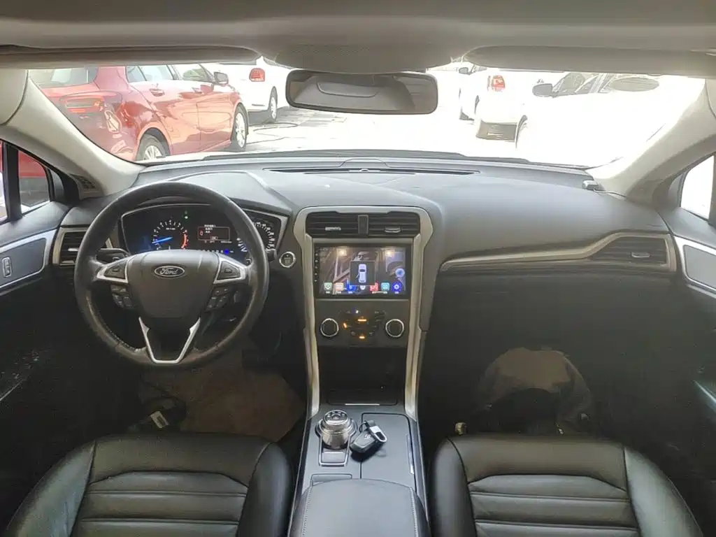Ford Mondeo — миниатюра 10