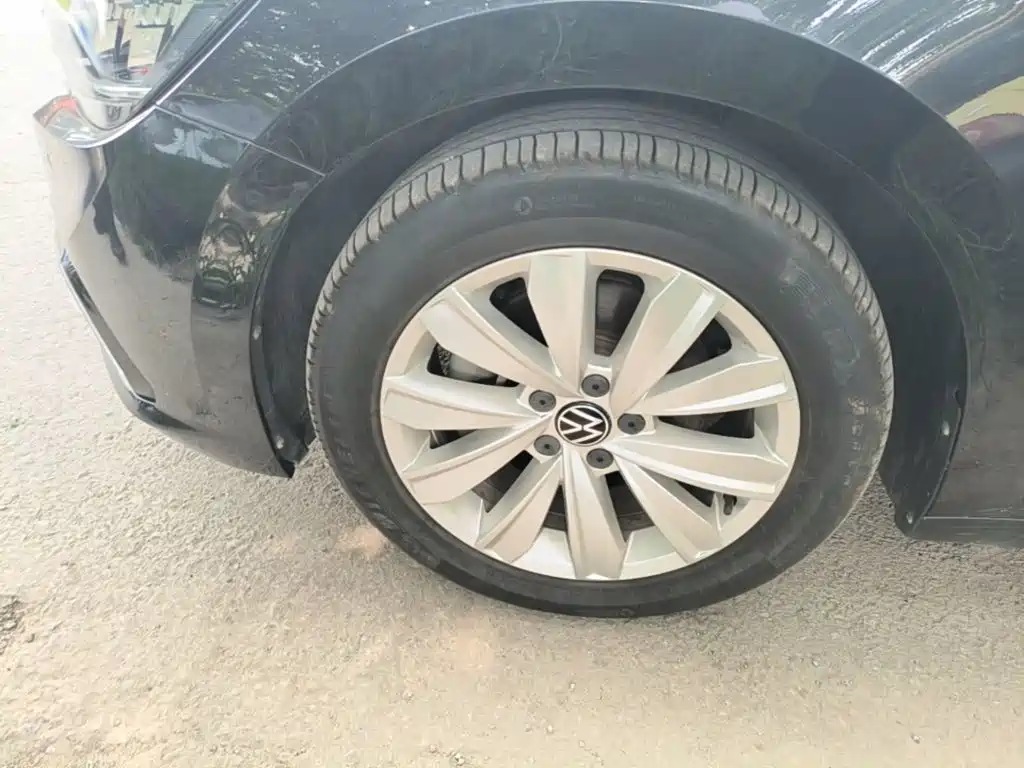 Volkswagen Passat — миниатюра 23