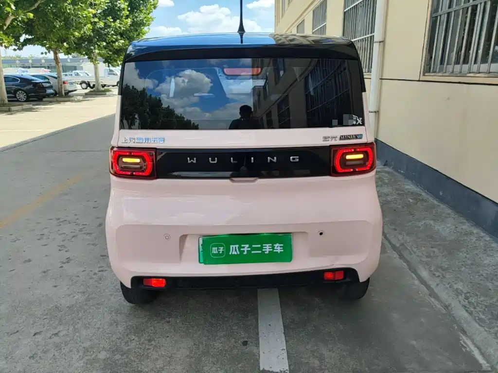 Wuling MINIEV — миниатюра 6