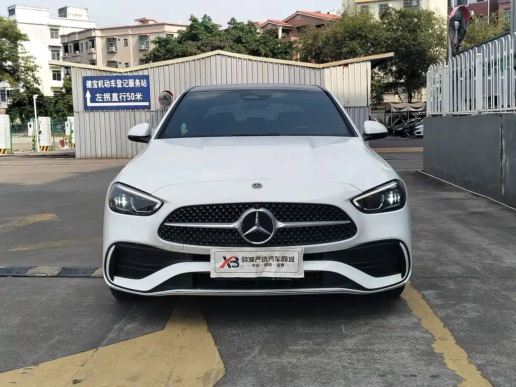 Mercedes-Benz C-Class — миниатюра 2