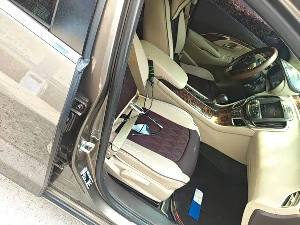 Buick LaCrosse — миниатюра 25