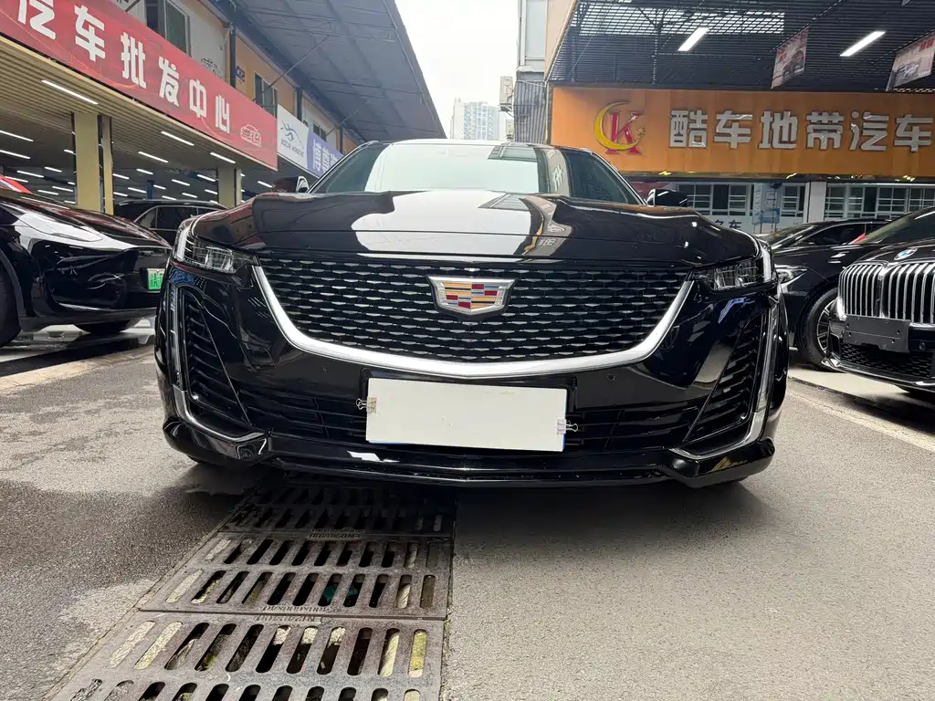 Cadillac CT5 — миниатюра 2