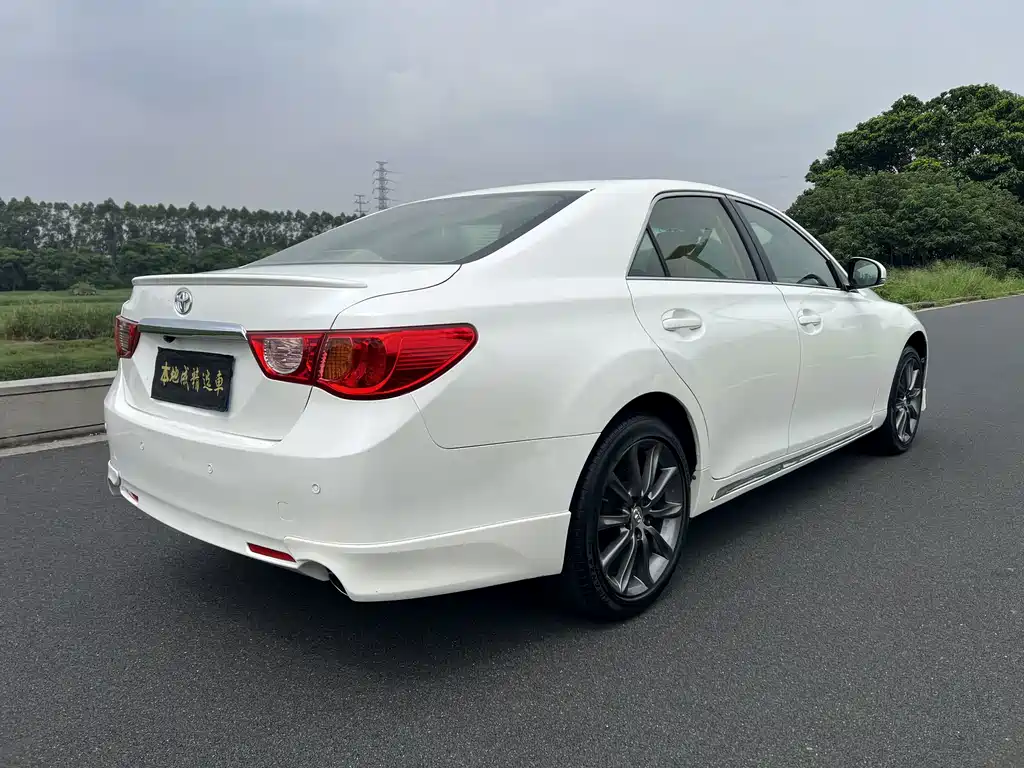 Toyota Reiz — миниатюра 12