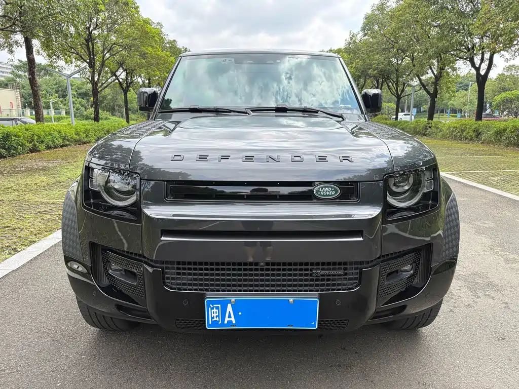 Land Rover Defender — миниатюра 2