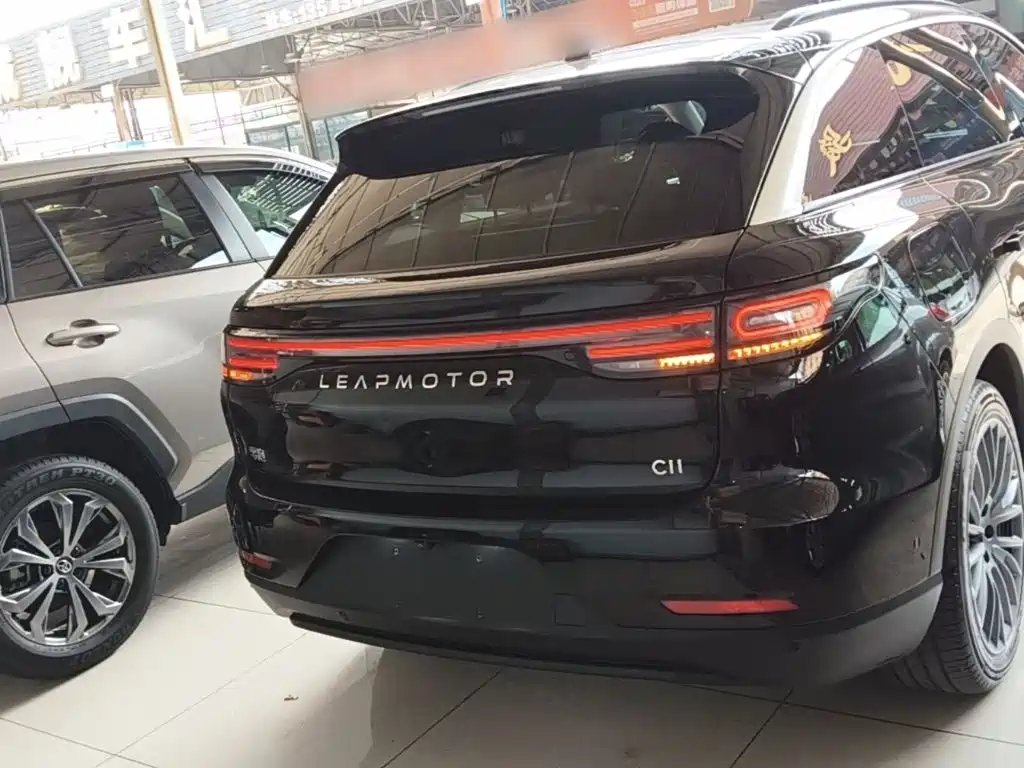 Leapmotor Leapmotor C11 — миниатюра 6