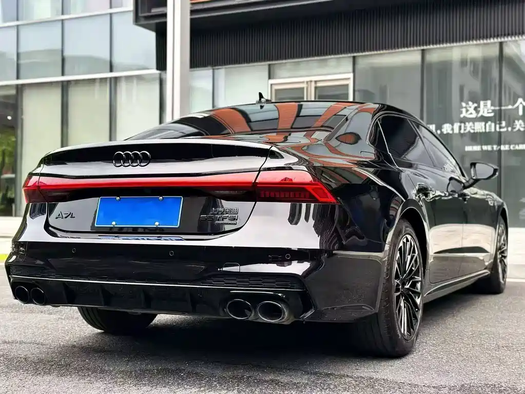 Audi A7L 2025 45 TFSI Luxury