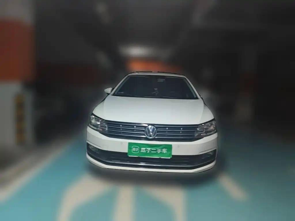 Volkswagen Lavida — миниатюра 2