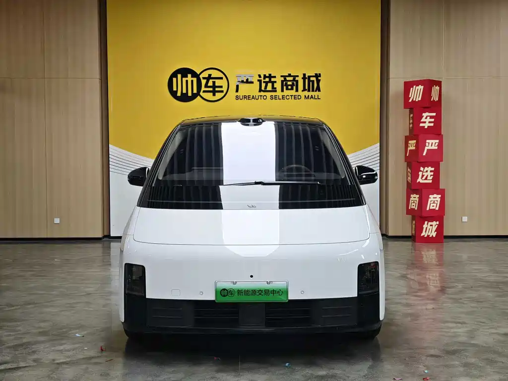 Li Auto Li MEGA — миниатюра 2