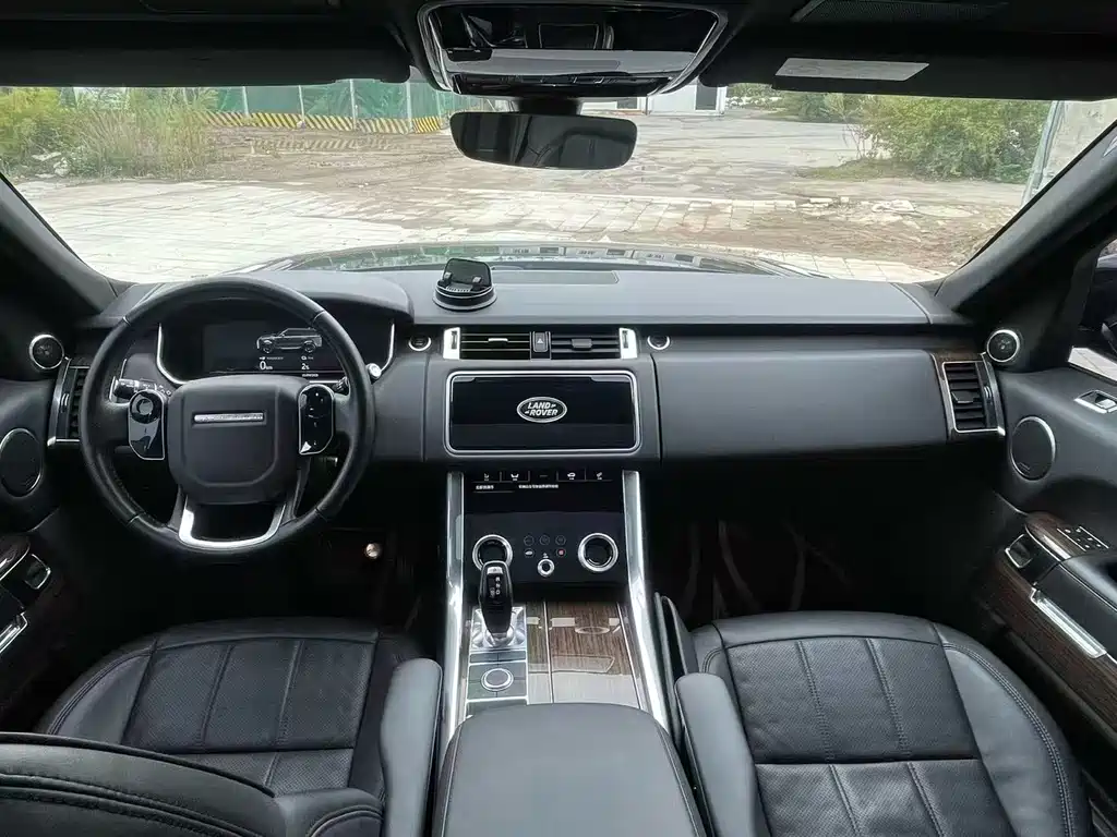 Land Rover Sport PHEV — миниатюра 5