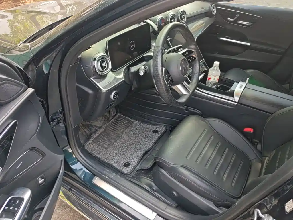 Mercedes-Benz C-Class — миниатюра 16