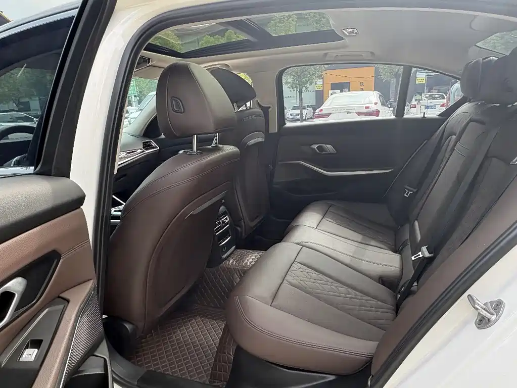 BMW i3 — миниатюра 5