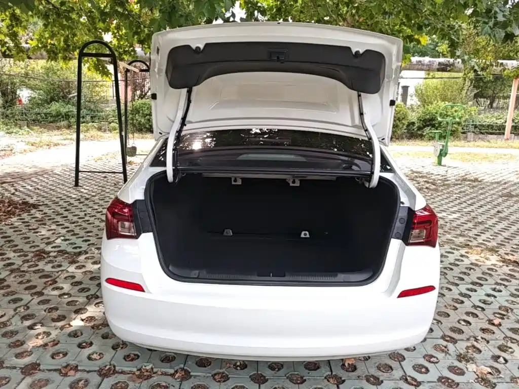 Buick Excelle — миниатюра 19