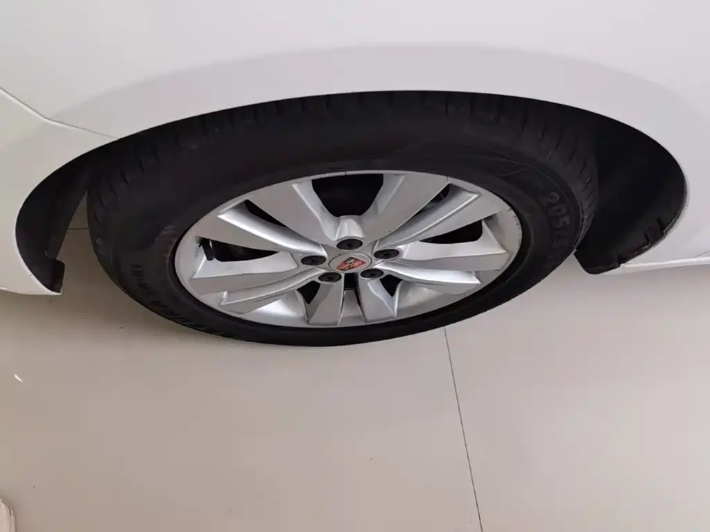 Roewe 360 — миниатюра 23