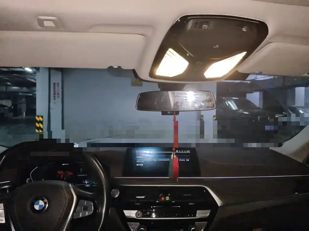 BMW 5 Series New Energy — миниатюра 19