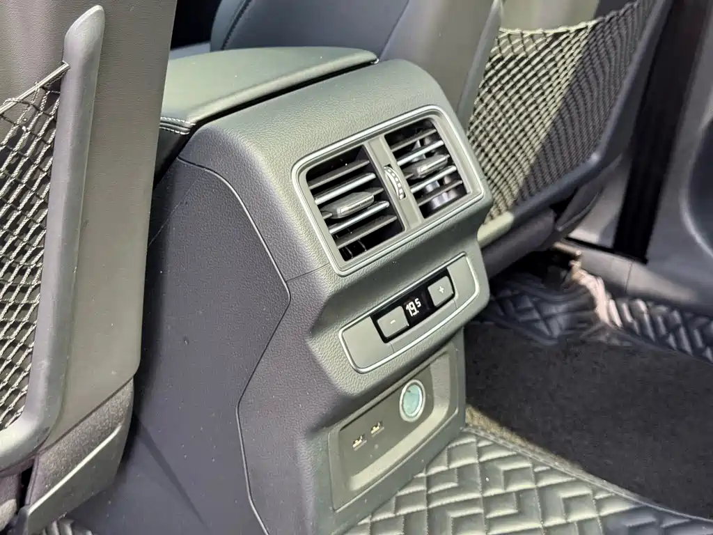 Audi Q5L — миниатюра 28