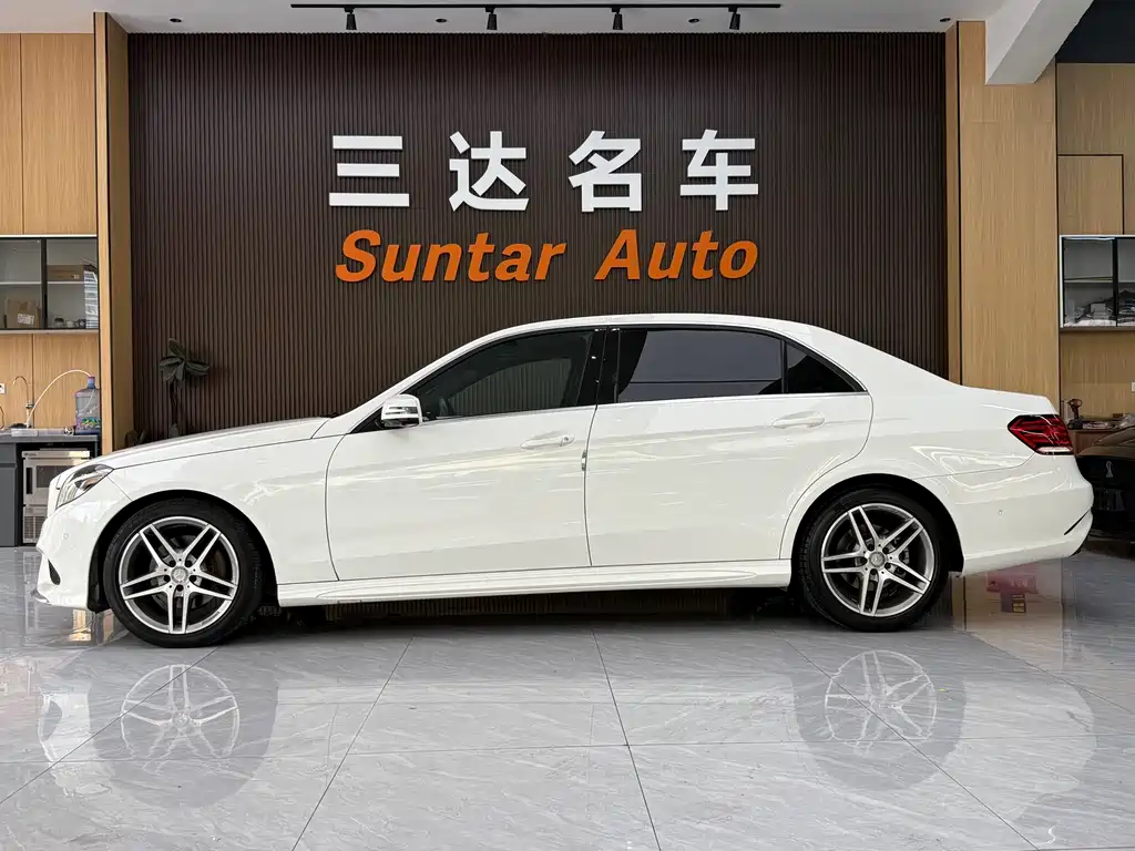 Mercedes-Benz E-Class — миниатюра 7