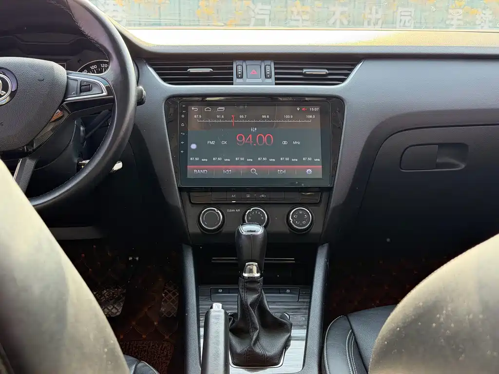 Skoda Octavia — миниатюра 12