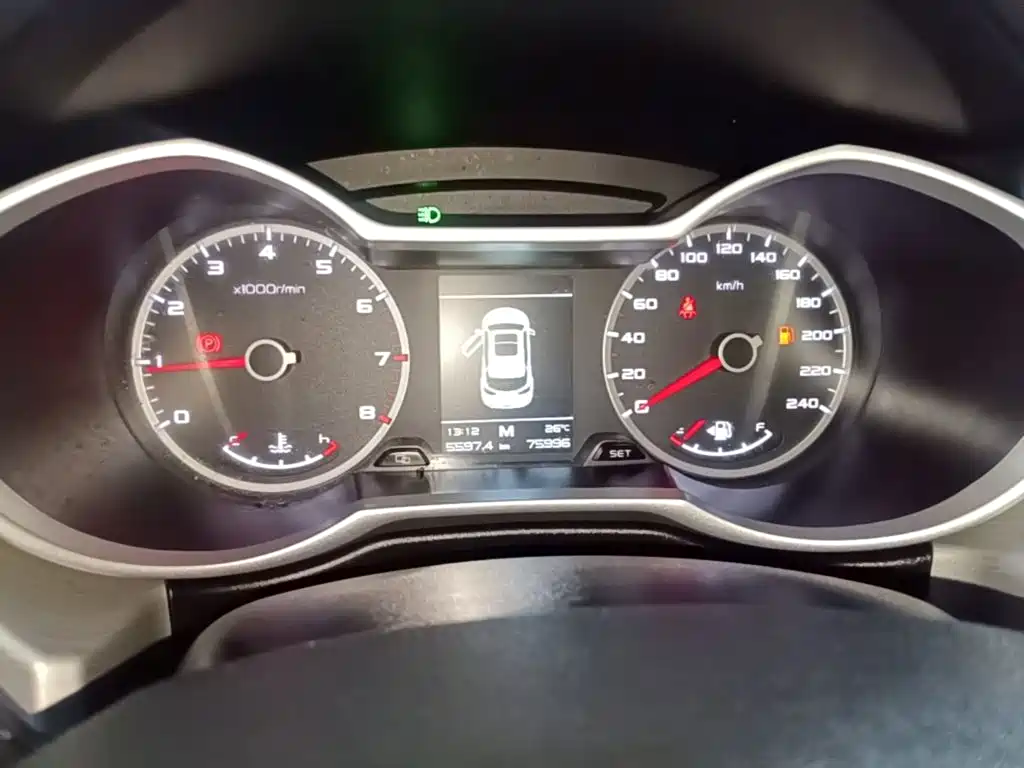 Geely Boyue — миниатюра 12
