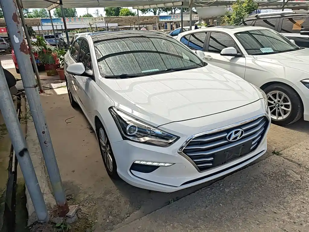 Hyundai Mistra — миниатюра 4