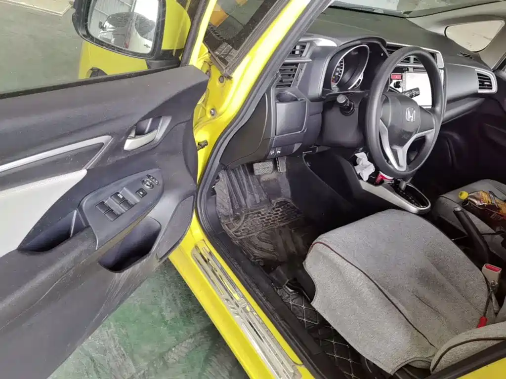 Honda Fit — миниатюра 16