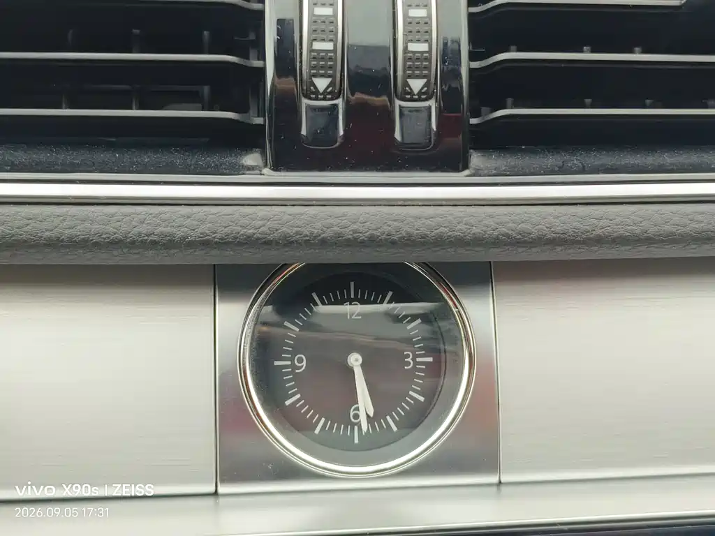 Volkswagen Magotan — миниатюра 2