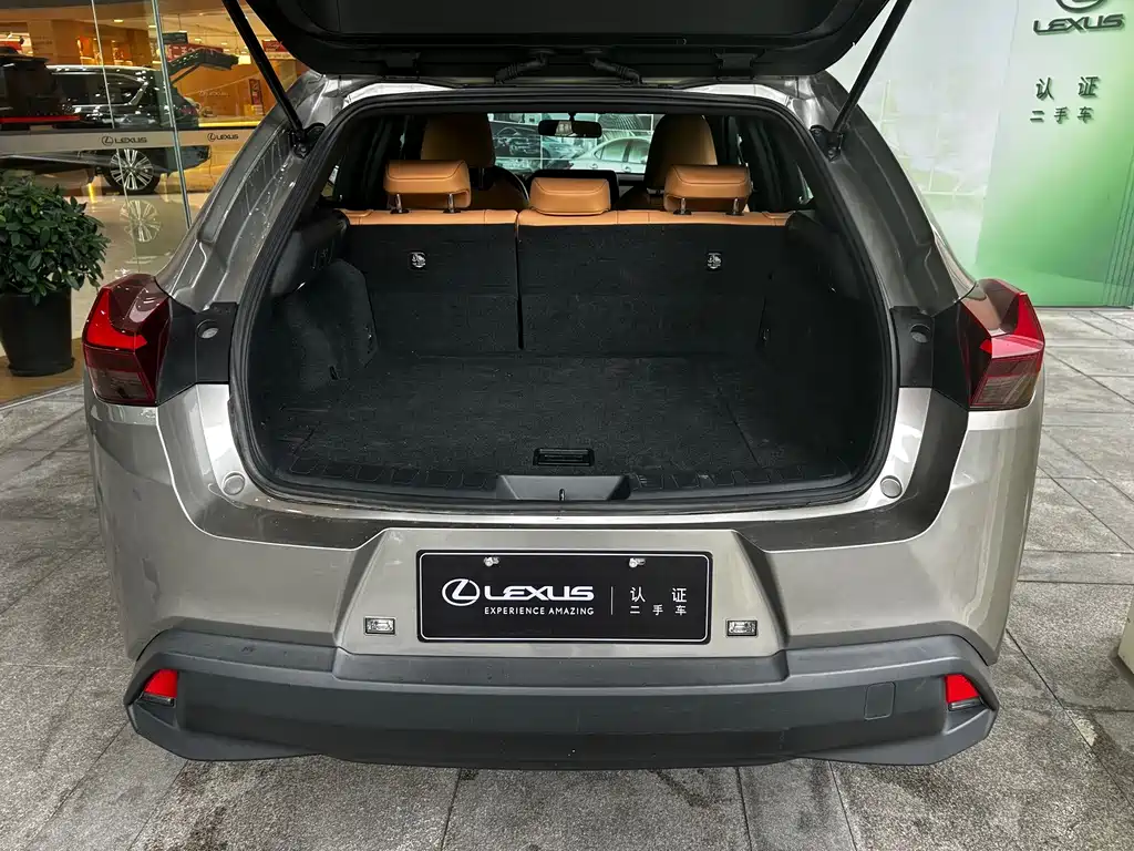 Lexus UX — миниатюра 4