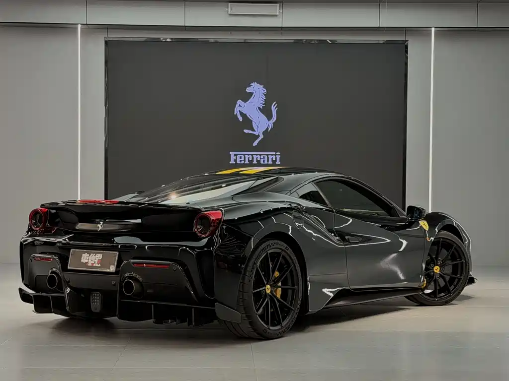 Ferrari 488 2018 488 Pista