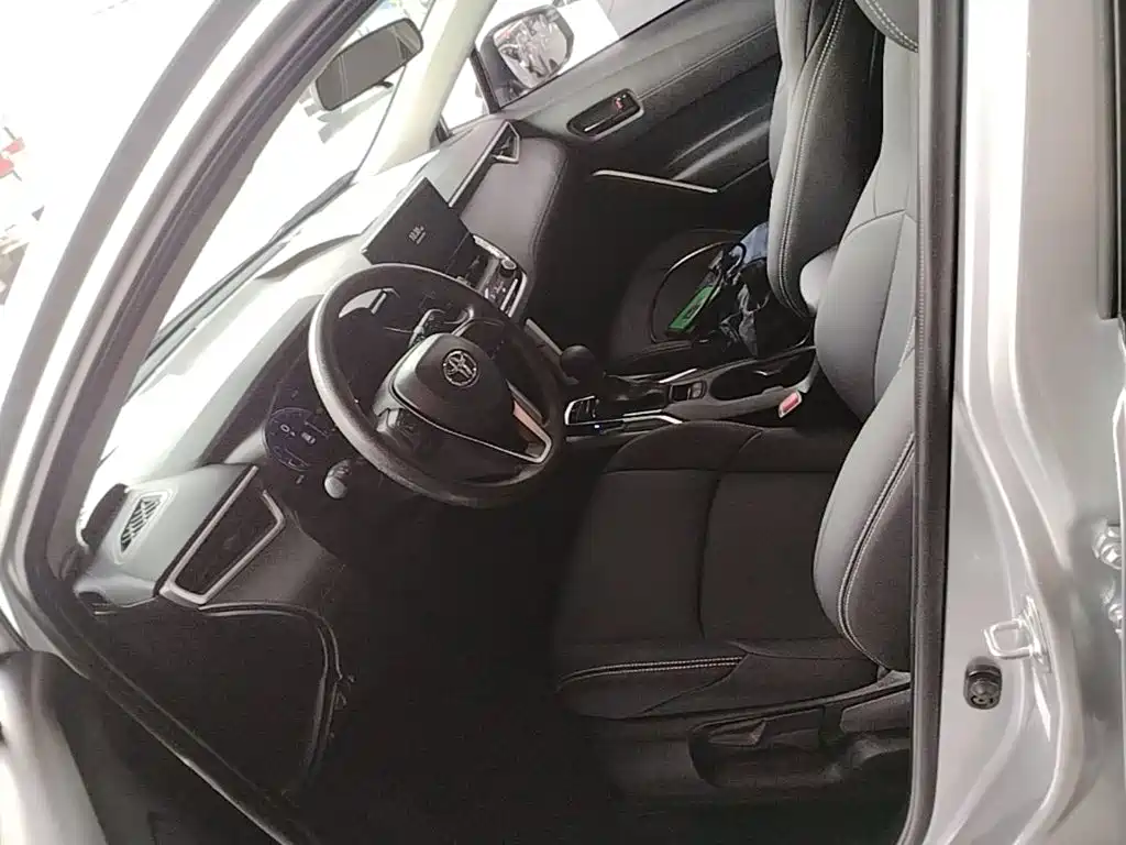 Toyota Frontlander — миниатюра 15