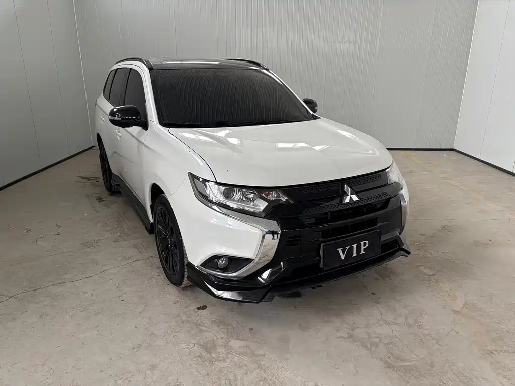 Mitsubishi Outlander 2021 2.0L 5 мест