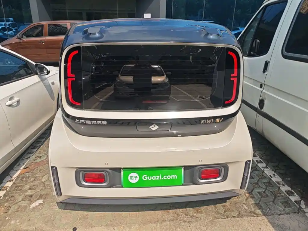 Baojun KiWi EV — миниатюра 6