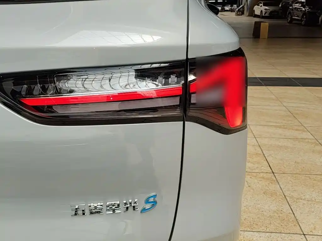 Wuling Xingguang S — миниатюра 8