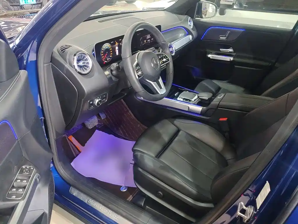 Mercedes-Benz GLB — миниатюра 16