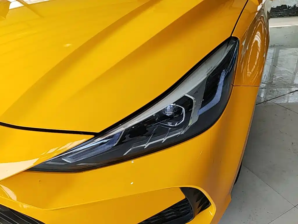 MG MG5 — миниатюра 24