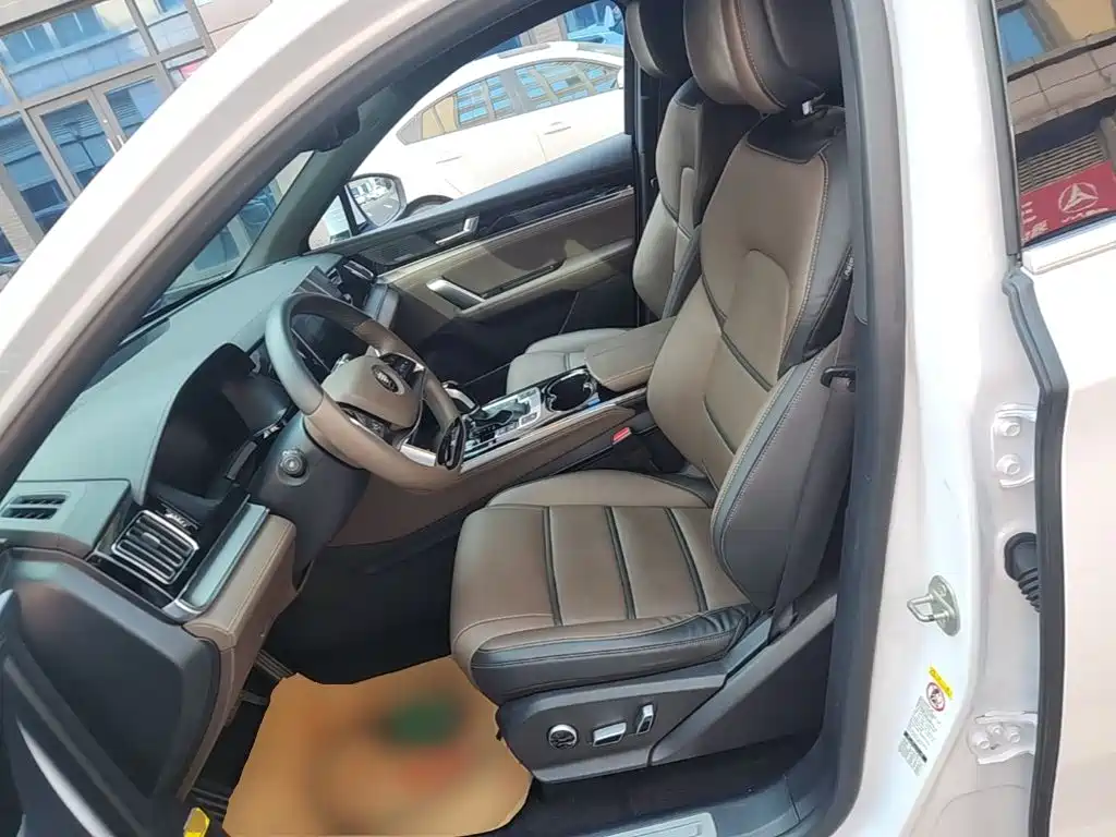 BYD Tang — миниатюра 15
