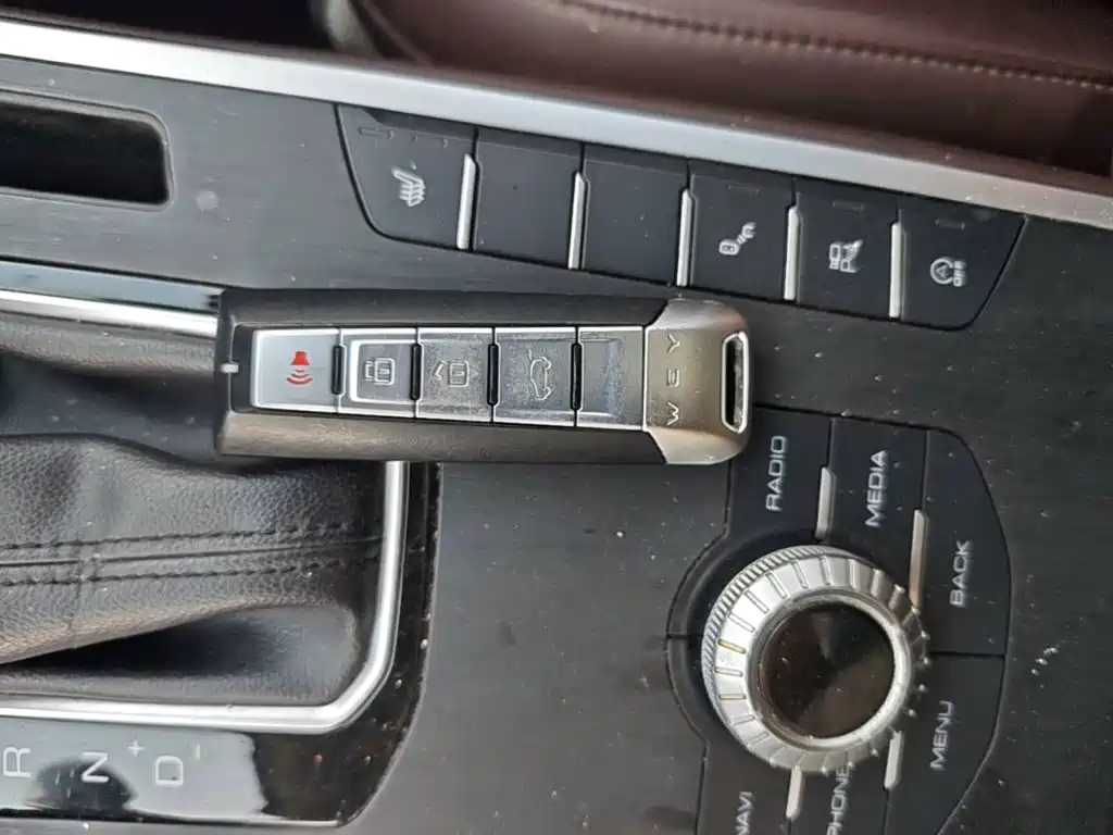 Wey Wey VV5 — миниатюра 9