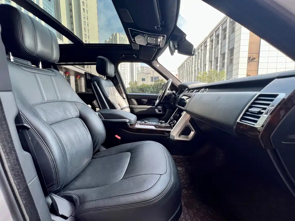 Land Rover Range Rover — миниатюра 41